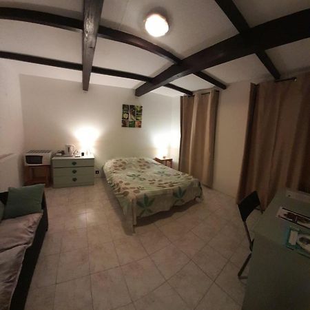 Chambre indépendante à la campagne Puycalvel Lautrec Esterno foto