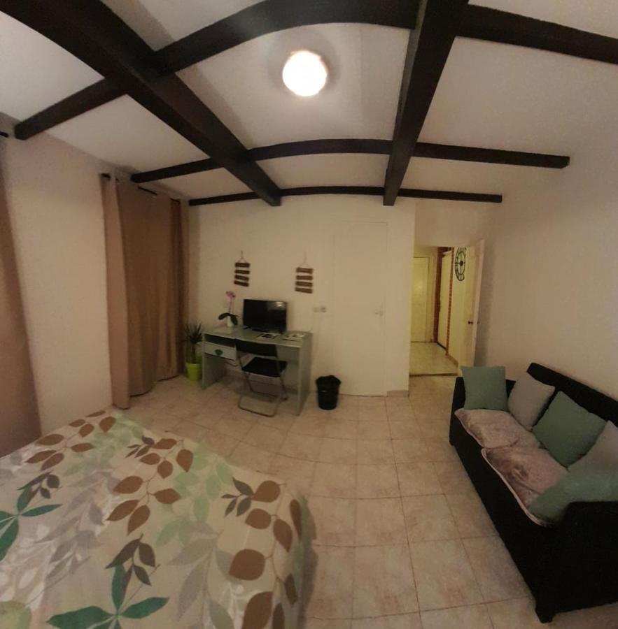 Chambre indépendante à la campagne Puycalvel Lautrec Esterno foto